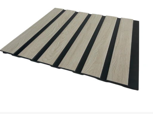 Minimalistisches PS-Wandpaneel für moderne Innenprojekte